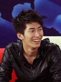 窦骁个人资料九,影视新星，多才多艺，魅力四射