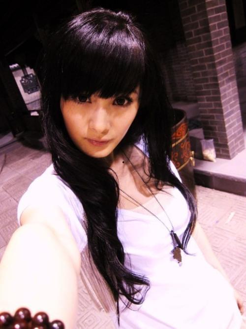 杨幂生活照片,杨幂生活照中的优雅日常