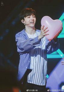 陈立农 新浪娱乐,青春偶像的闪耀时刻回顾